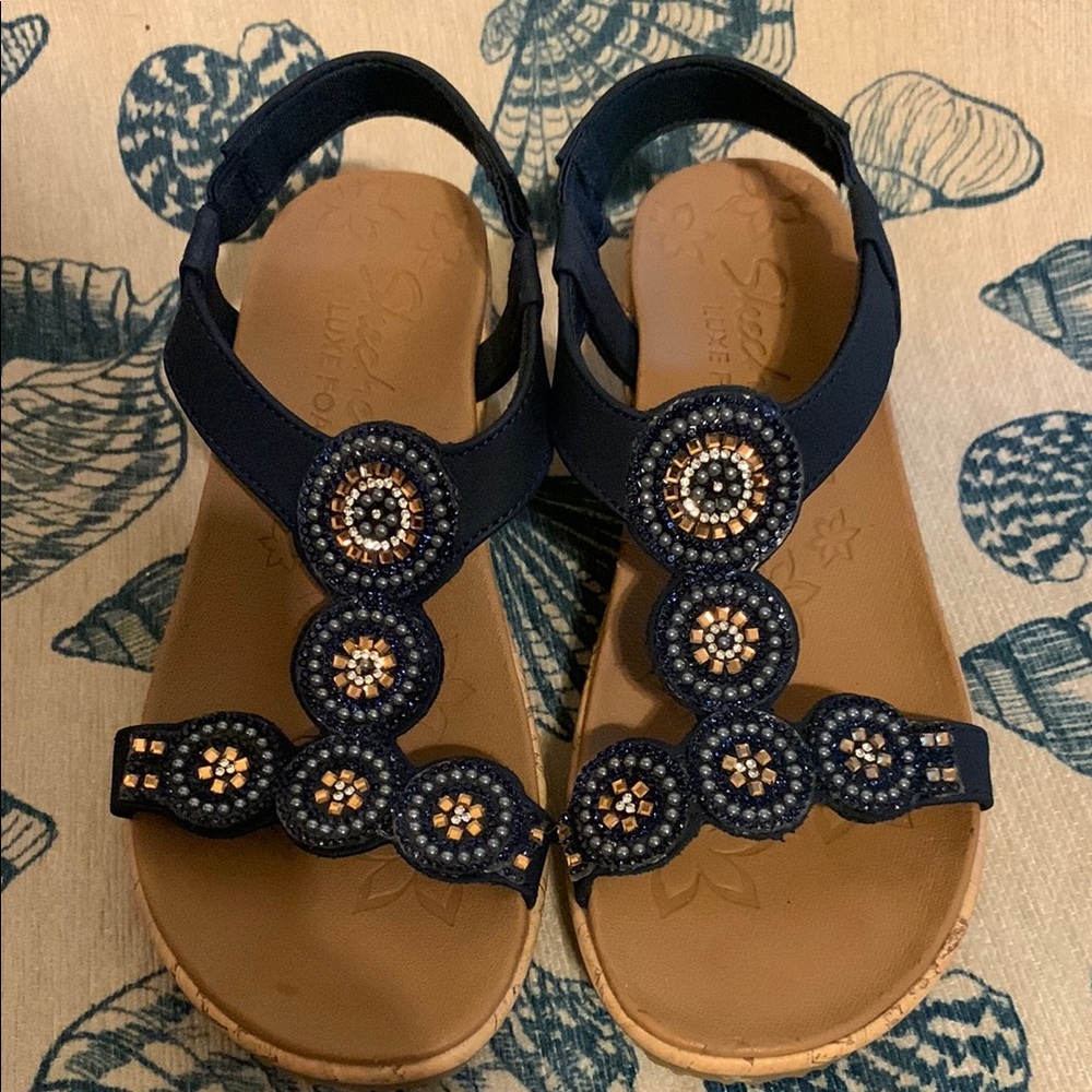 Sketcher’s Navy Beaded Sandals - Picture 2 of 4